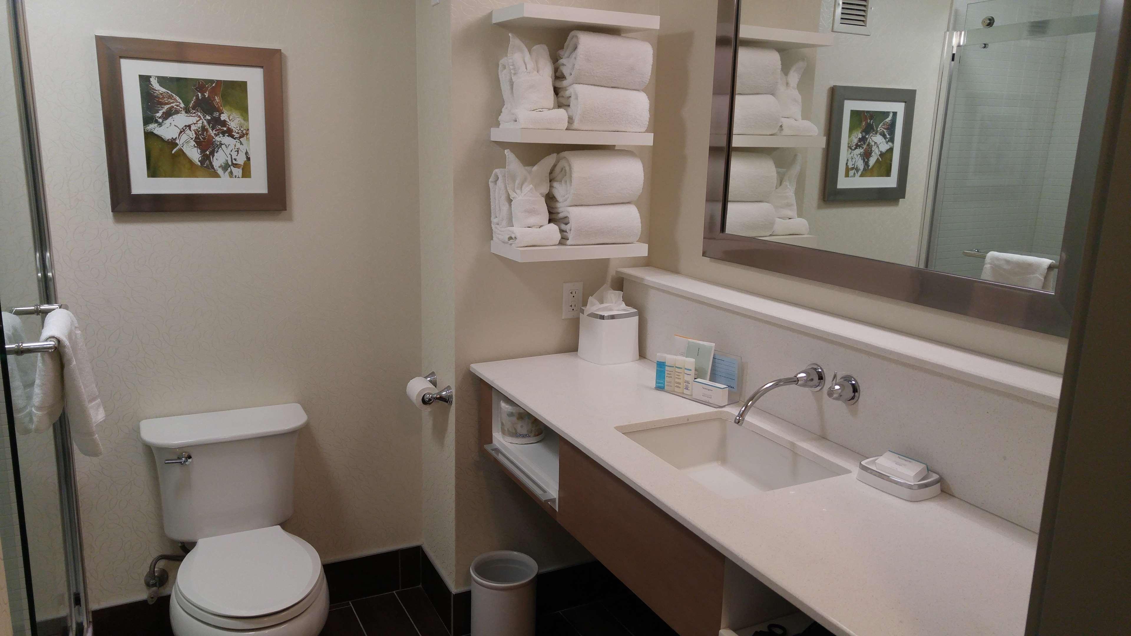 Hotel Hampton & By Hilton Nw 3*