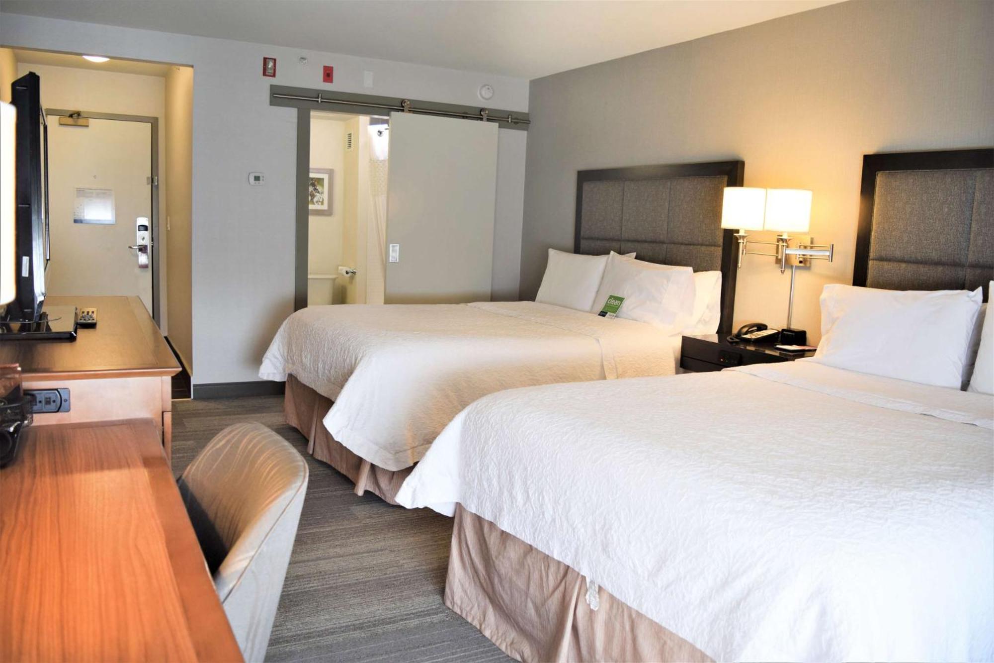 Hampton & By Hilton Nw