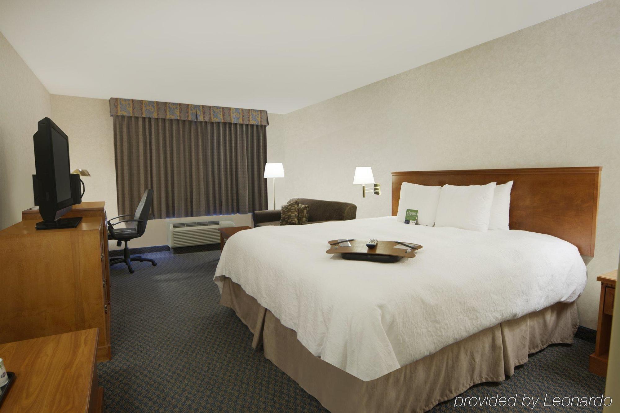 Hotel Hampton & By Hilton Nw 3*