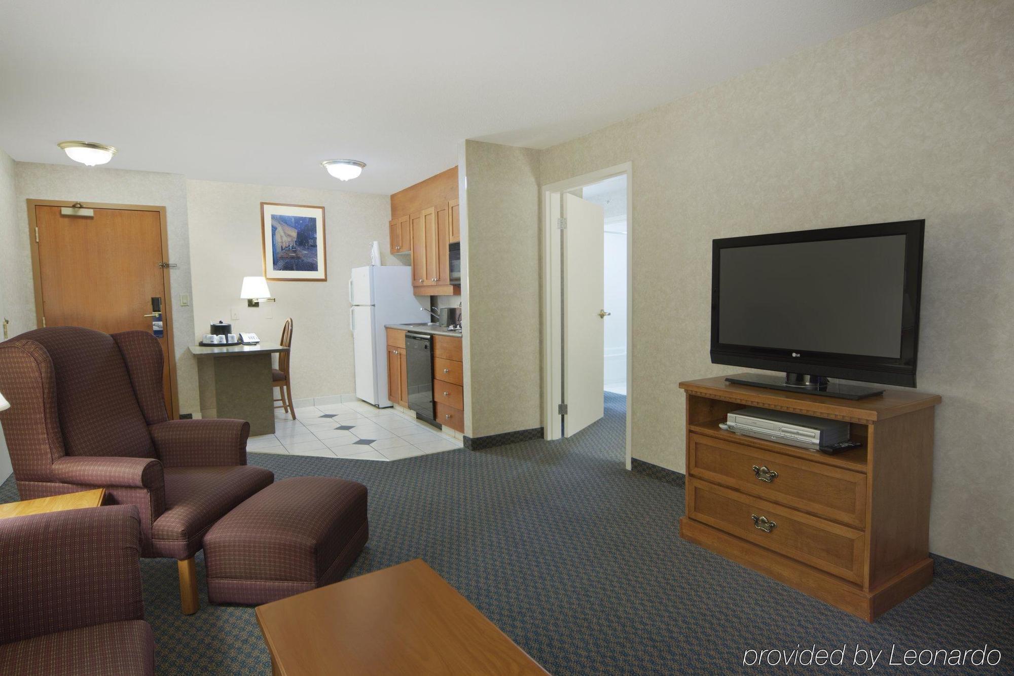 Hampton & By Hilton Nw Hotel Calgary