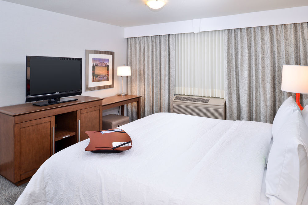 Hotel Hampton & By Hilton Nw