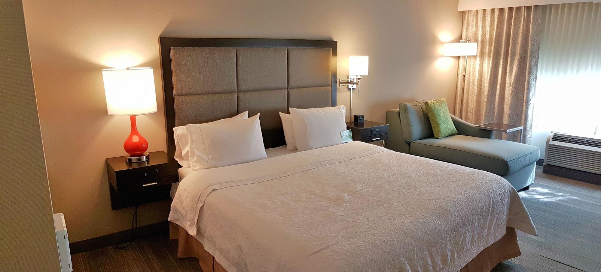 Hampton & By Hilton Nw Hotel Calgary
