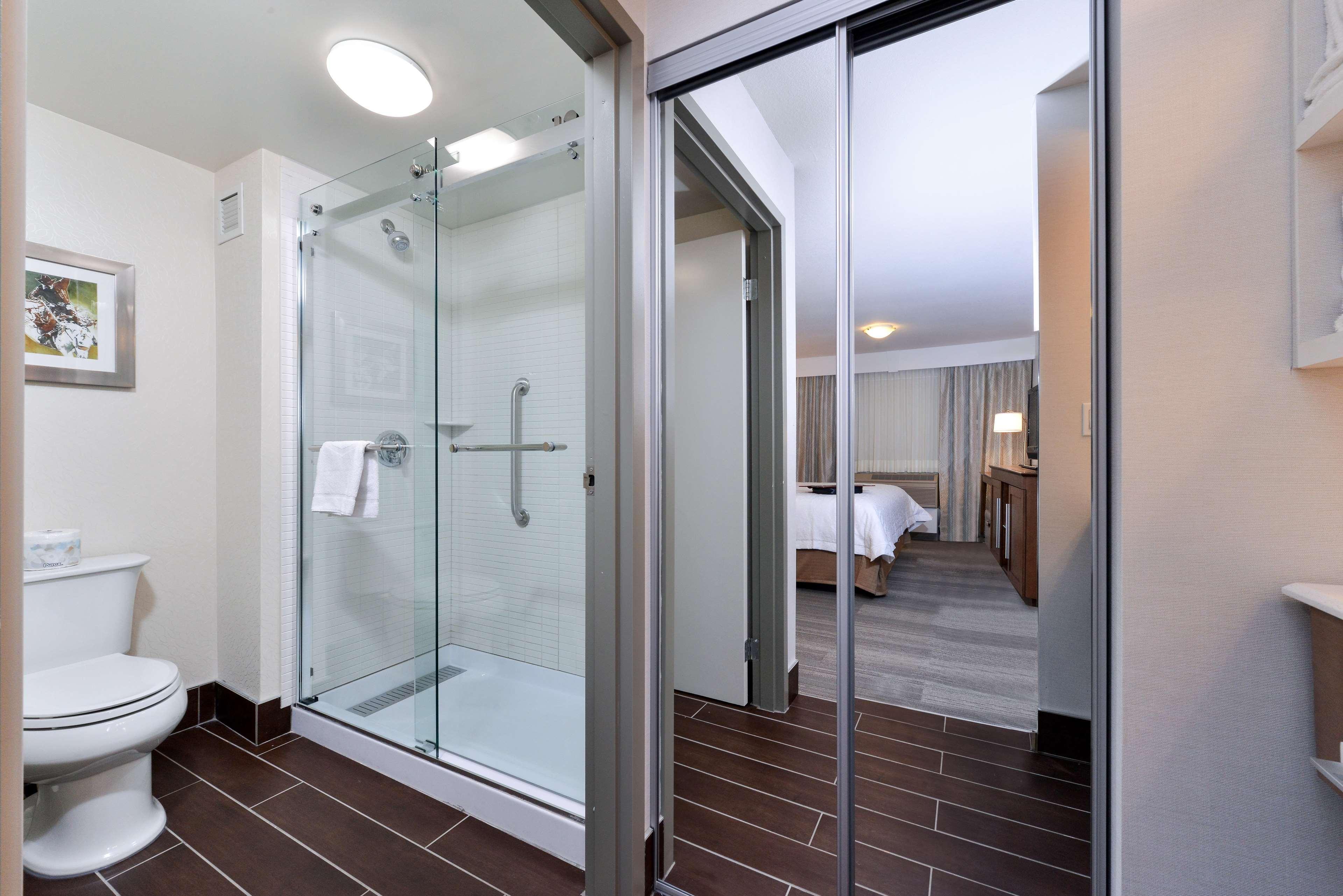 Hampton & By Hilton Nw Hotel 3*