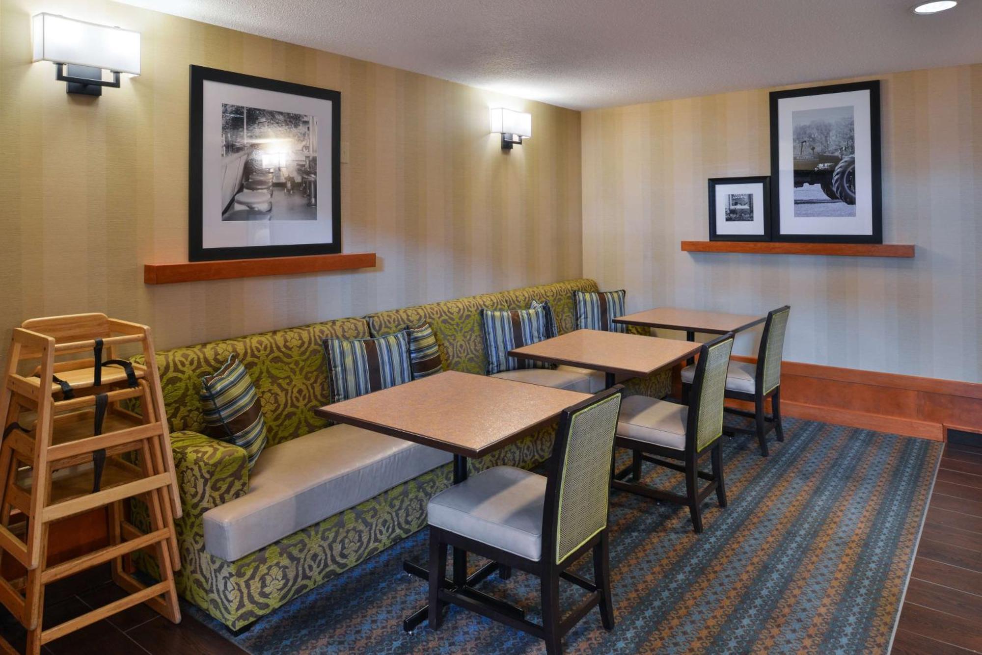 Hampton & By Hilton Nw 3*